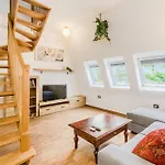 Apartmaji Repic *